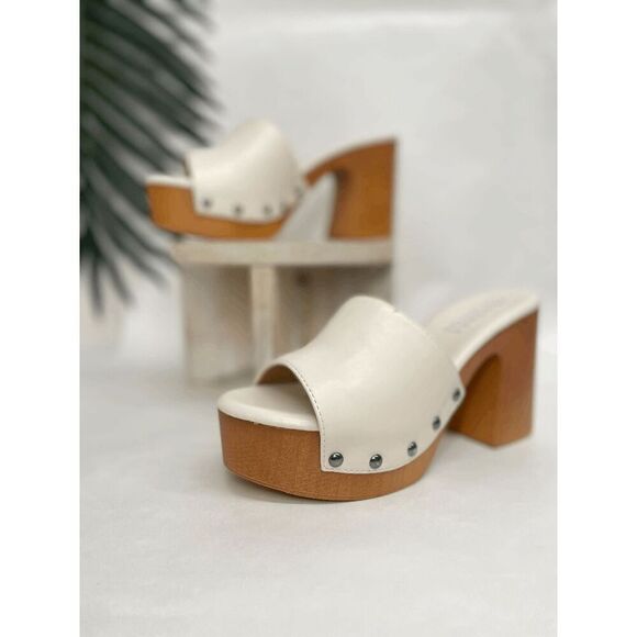 Journee Collection Women's Veda Platform Sandal - White 6.5 - Picture 1 of 8